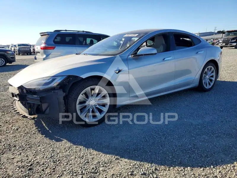 2016 Tesla Model S photo