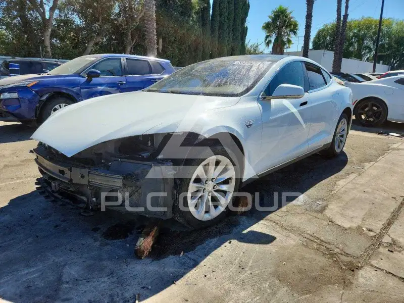 2016 Tesla Model S фото