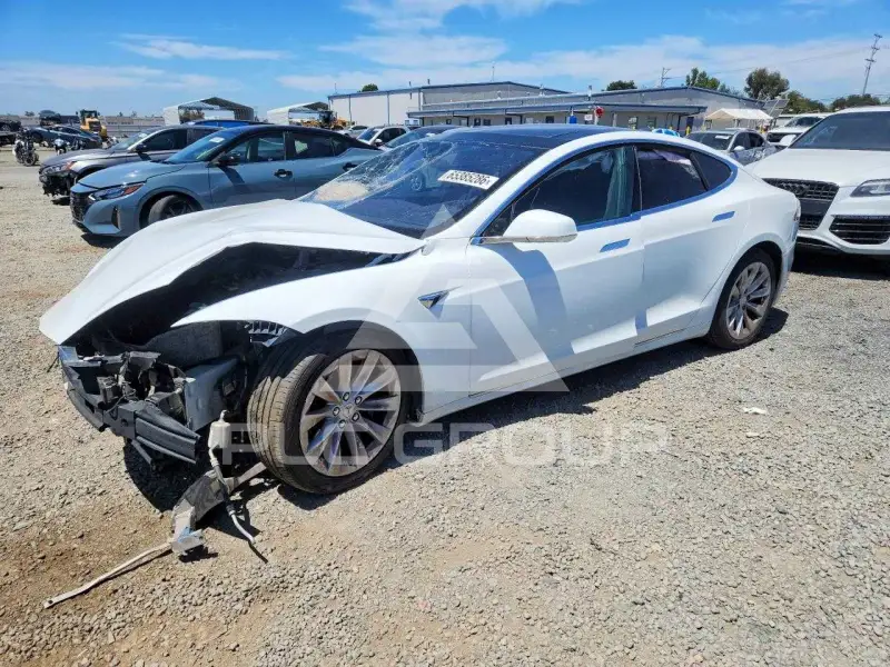 2016 Tesla Model S photo