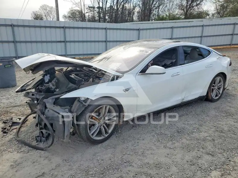 2016 Tesla Model S фото