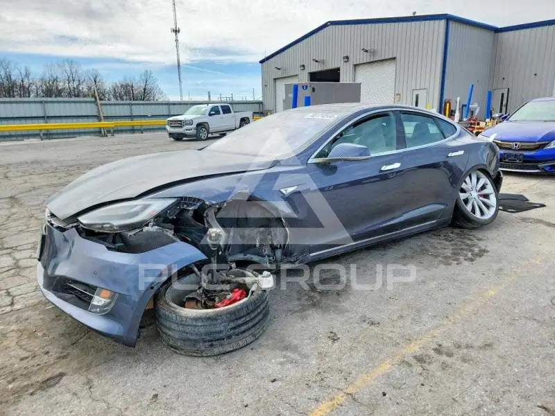 2016 Tesla Model S photo
