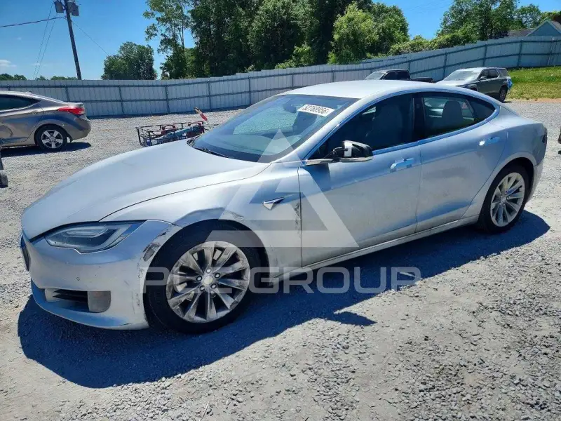 2016 Tesla Model S фото