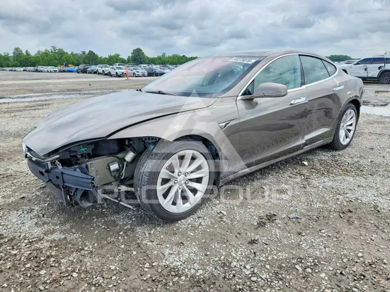 2016 Tesla Model S фото
