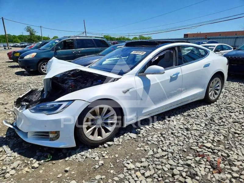 2016 Tesla Model S фото