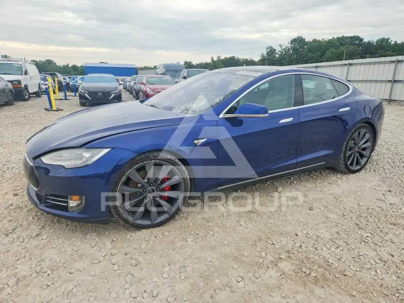 2016 Tesla Model S photo