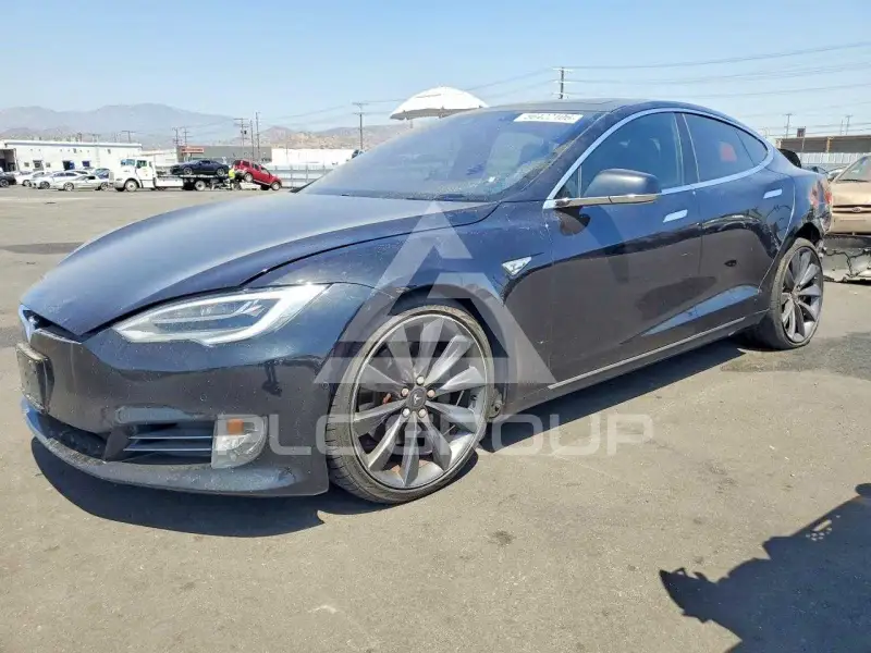 2016 Tesla Model S photo