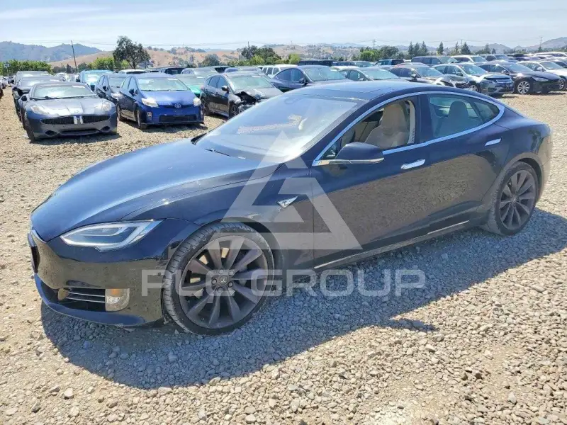 2016 Tesla Model S фото
