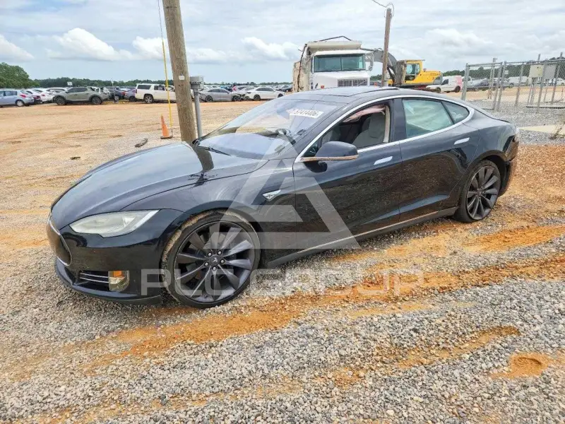 2016 Tesla Model S фото