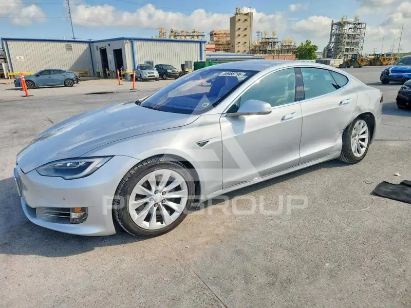 2016 Tesla Model S фото