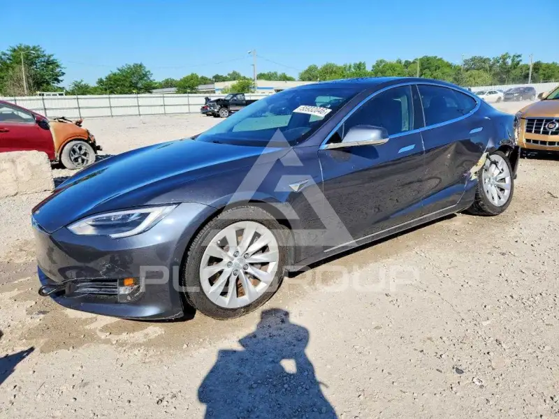 2016 Tesla Model S фото