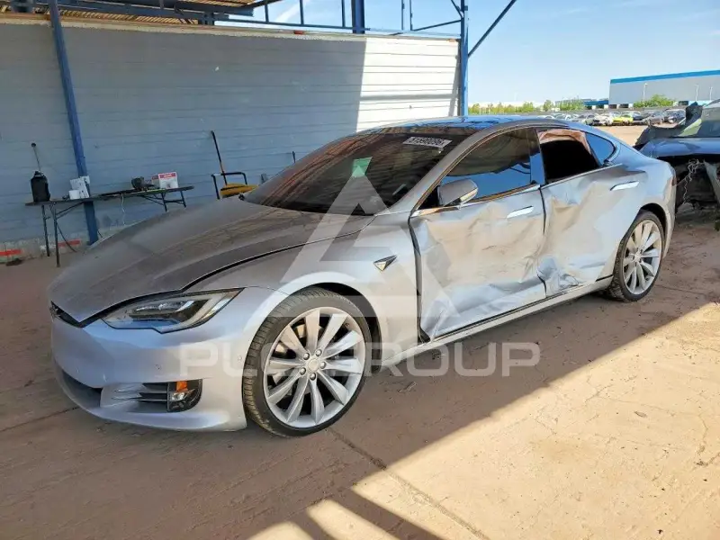2016 Tesla Model S фото