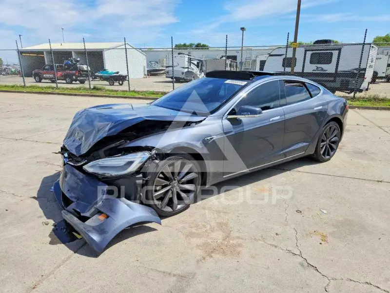 2016 Tesla Model S фото