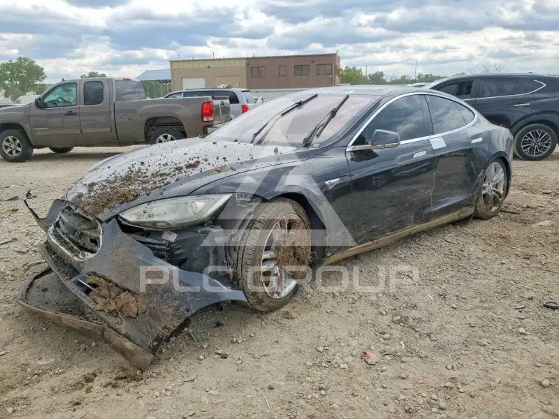 2016 Tesla Model S фото