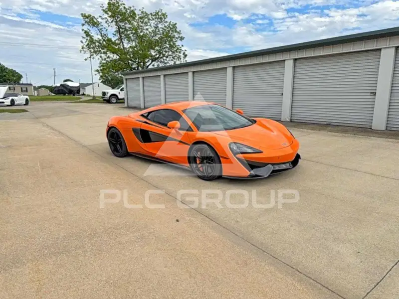 2016 McLaren  фото