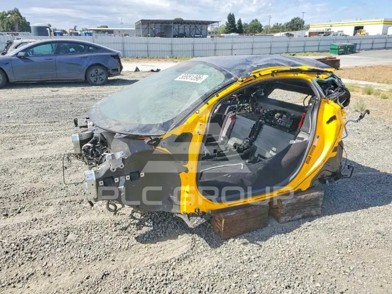 2016 McLaren  photo