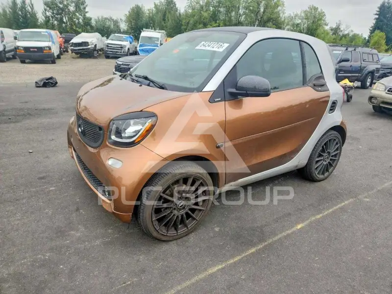 2016 Smart FORTWO photo