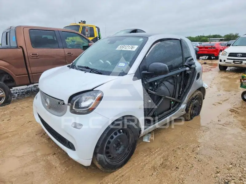 2016 Smart FORTWO фото