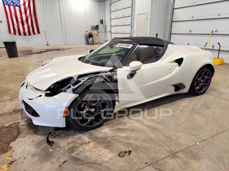 2016 Alfa Romeo 4C фото