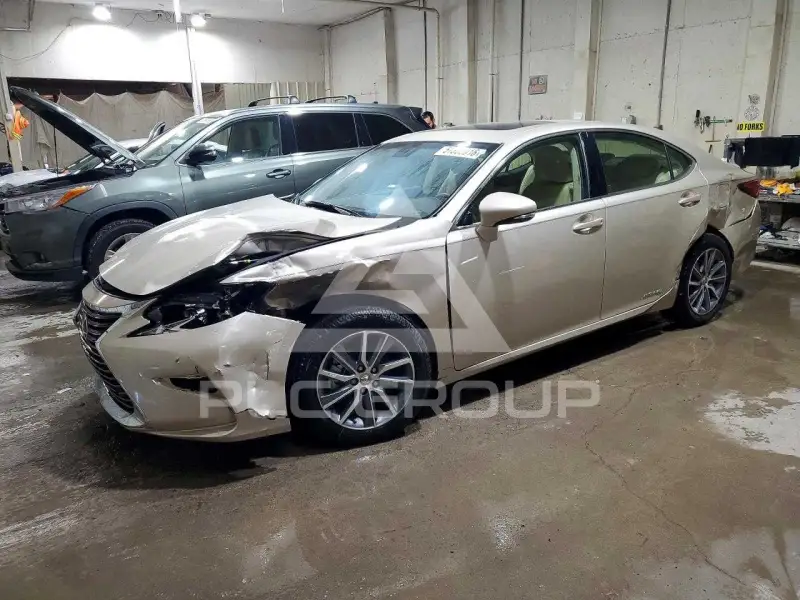 2016 Lexus ES300 фото