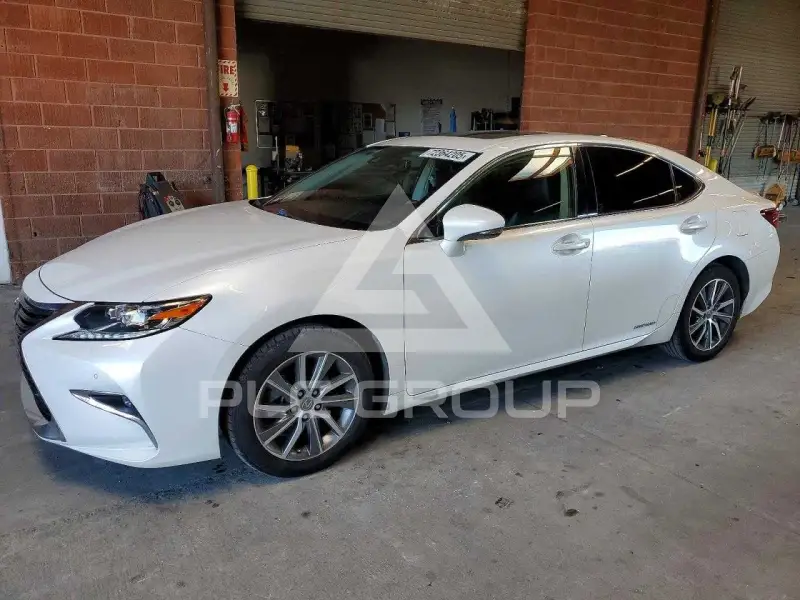 2016 Lexus ES300 фото