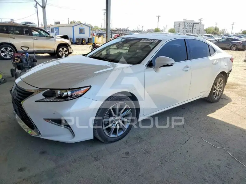 2016 Lexus ES300 photo