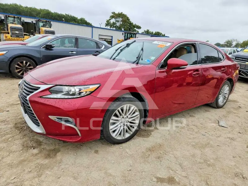 2016 Lexus ES350 photo