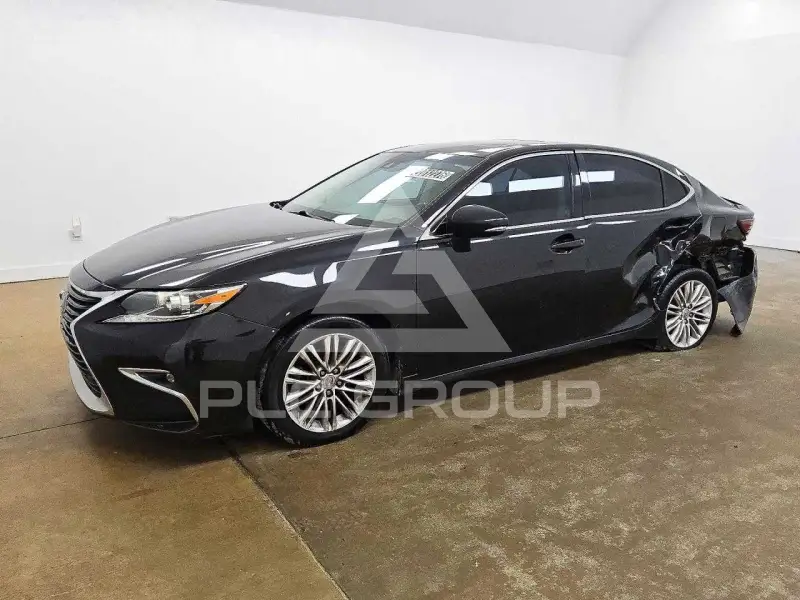 2016 Lexus ES350 photo