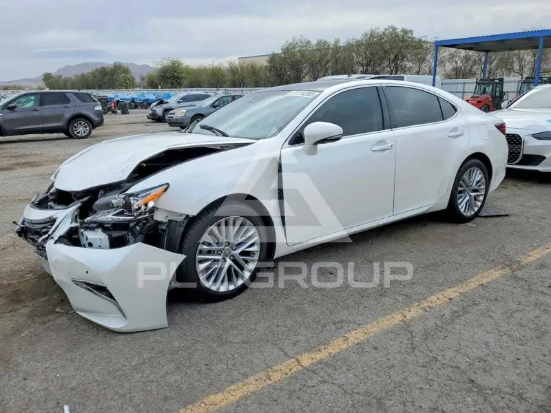2016 Lexus ES350 photo