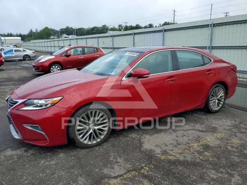 2016 Lexus ES350 photo