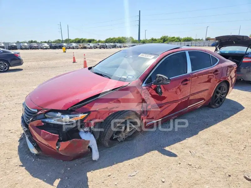 2016 Lexus ES350 photo