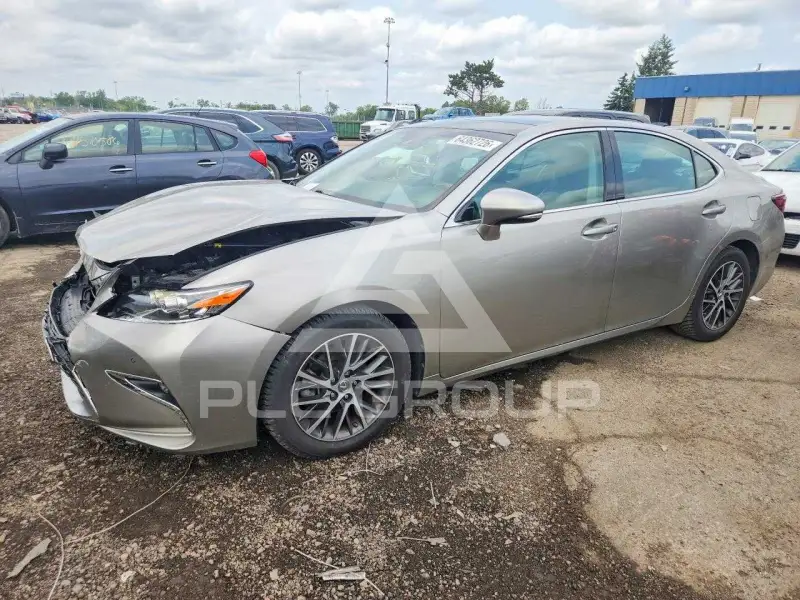 2016 Lexus ES350 фото