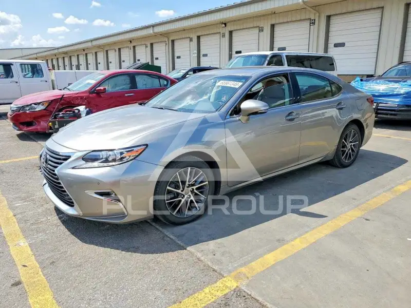 2016 Lexus ES350 фото