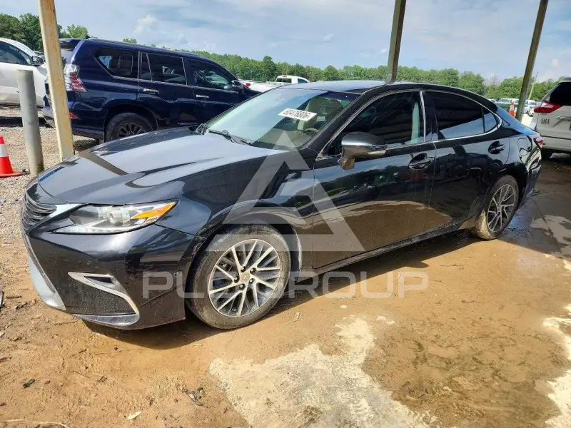 2016 Lexus ES350 photo