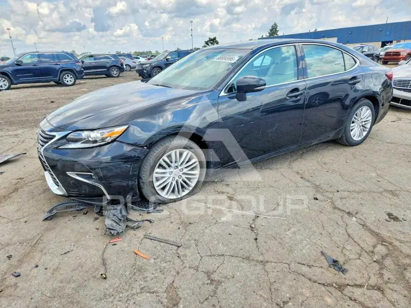 2016 Lexus ES350 photo