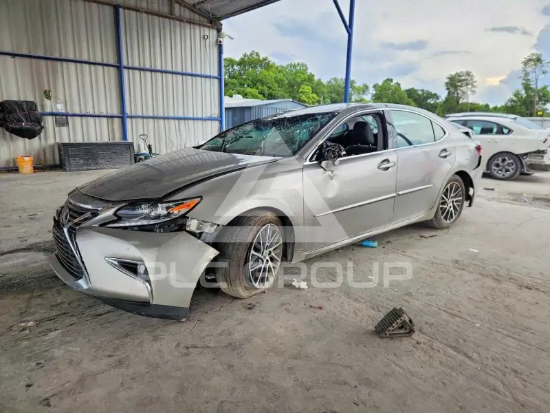 2016 Lexus ES350 фото