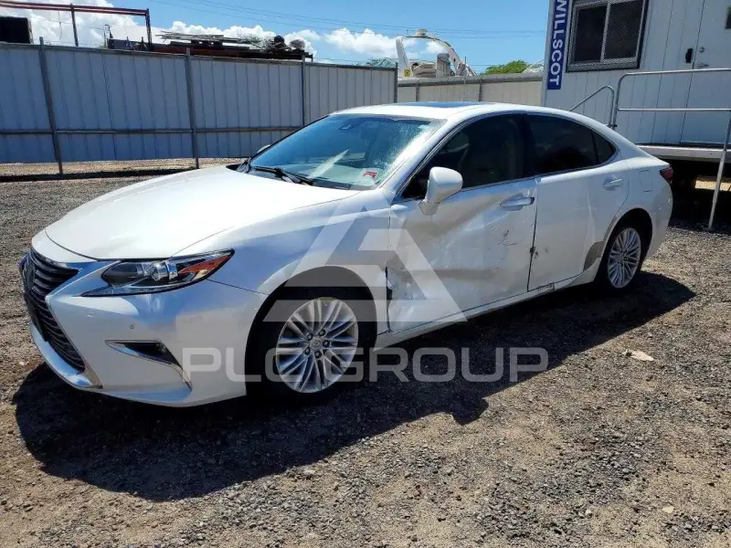 2016 Lexus ES350 photo