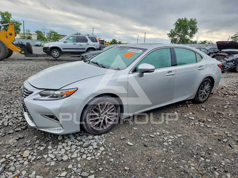 2016 Lexus ES350 фото