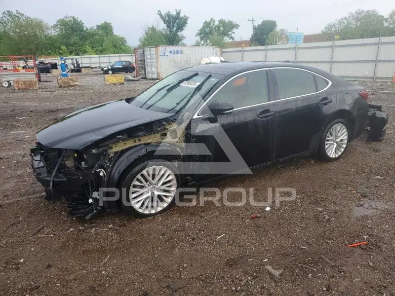2016 Lexus ES350 photo
