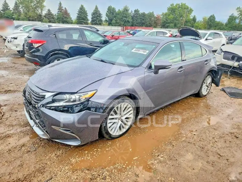 2016 Lexus ES350 photo