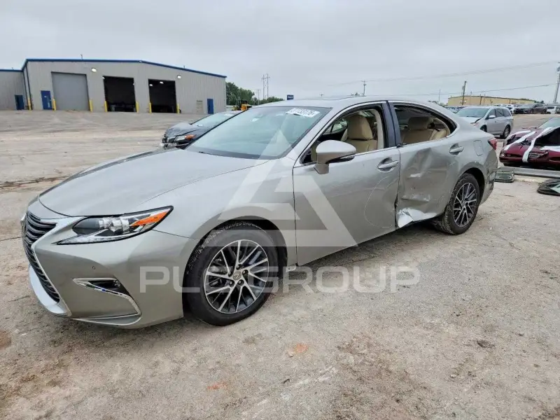 2016 Lexus ES350 фото