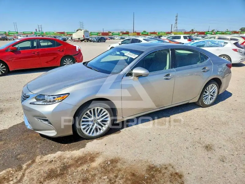 2016 Lexus ES350 фото