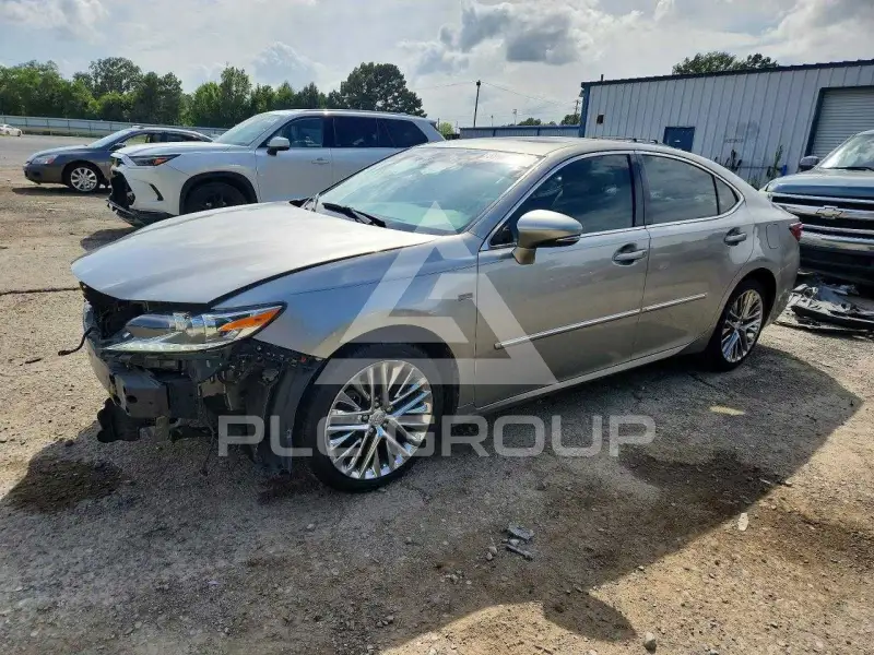 2016 Lexus ES фото
