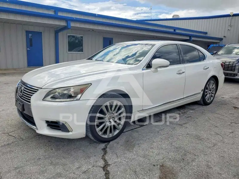 2016 Lexus LS460 photo