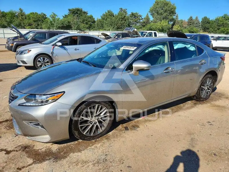 2016 Lexus ES photo