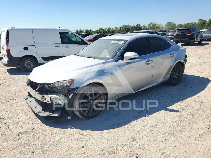 2016 Lexus IS фото