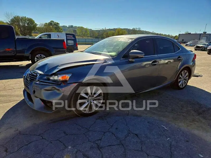 2016 Lexus IS фото