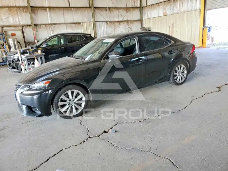 2016 Lexus IS фото