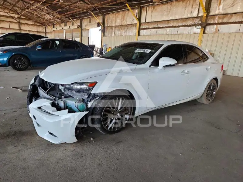 2016 Lexus IS фото