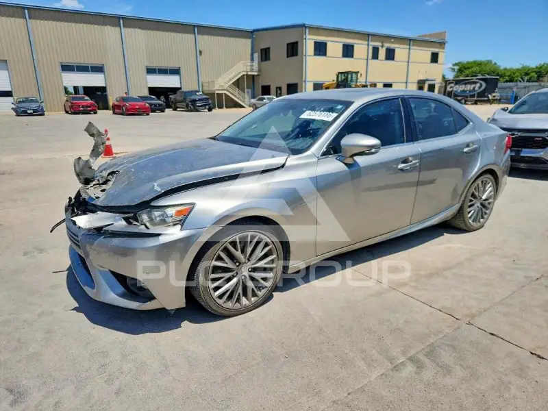 2016 Lexus IS фото