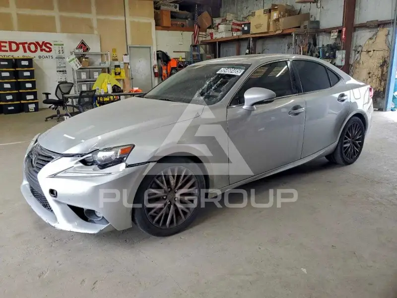 2016 Lexus IS фото